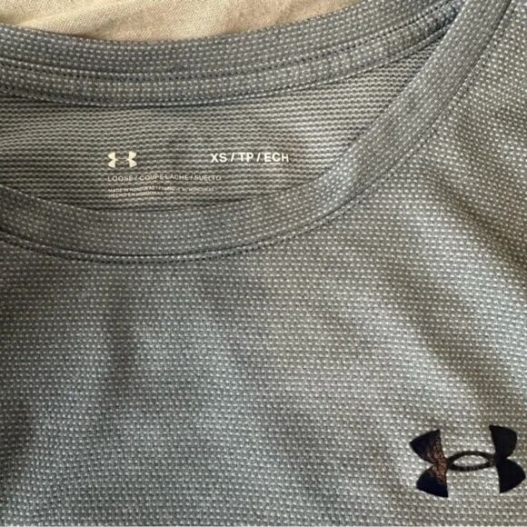 Under Armour Tech Twist Short Sleeve Tee Set XS (2 Colors ) - Picture 8 of 8